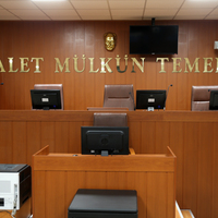 5 hakim ve savcı görevlerine iade edildi