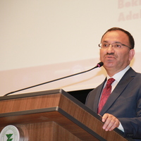 Bozdağ: Adil Öksüz Türkiye'de birileri tarafından saklanıyor