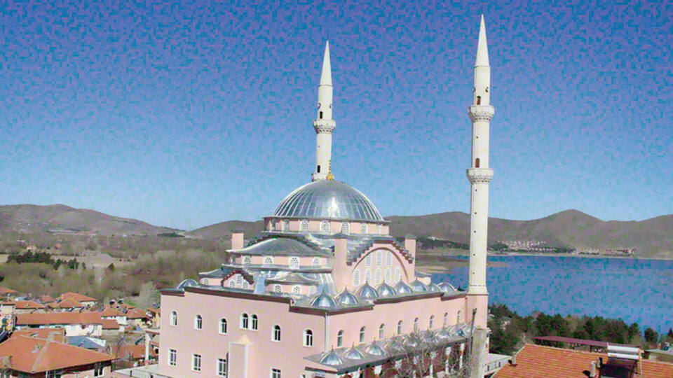 FETÖ'ye ait ilk belgeler 15 yıl önce bir cami avlusundan çıkmış!