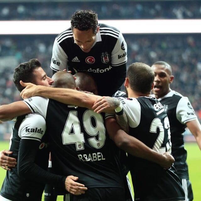 Beşiktaş zorlu virajda
