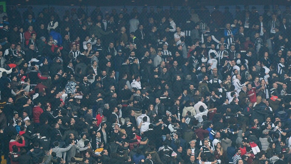 Beşiktaş taraftarına da izin çıktı!