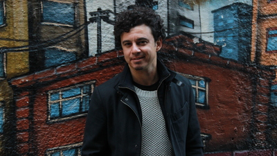 Ünlü şarkıcı boşanıyor!