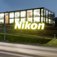 Nikon iddialı geliyor!