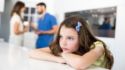 Aile içindeki sevgisizlik çocuğun kısa kalmasına neden oluyor!