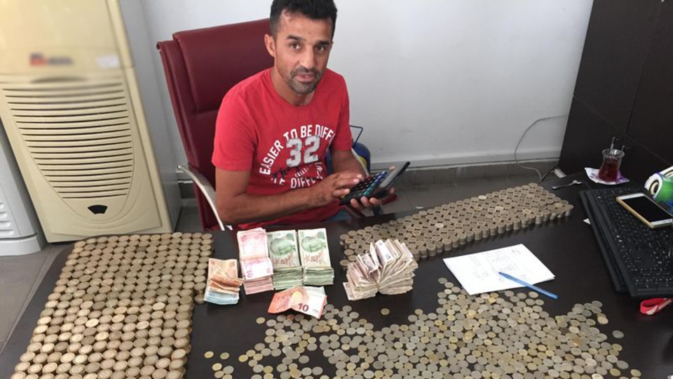 "Kumbarayı ilk açtığımda ağladım"