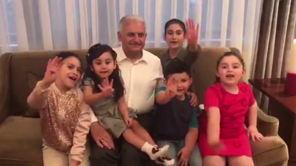 Başbakan'dan ilk mesaj: Evet çıktı rahatına bak