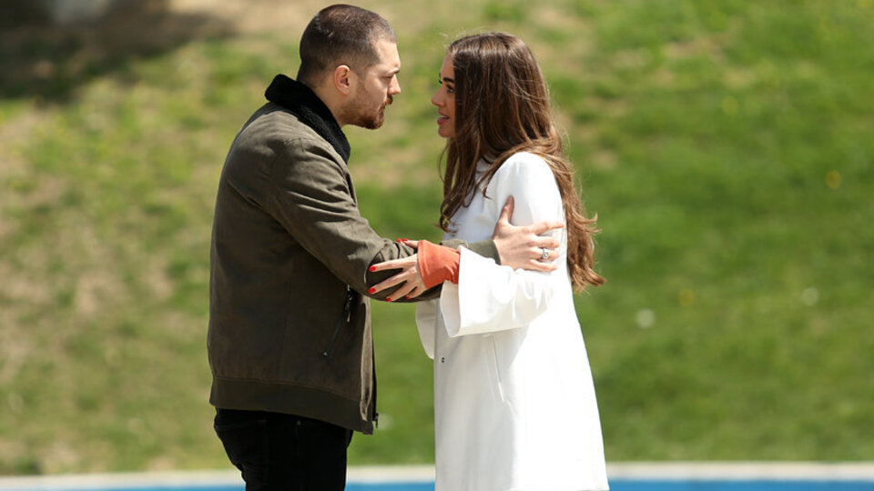 Melek, büyük sırrı anlatacak mı?