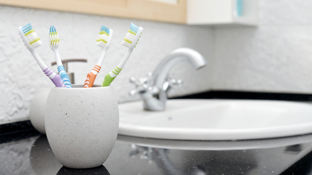 Diş fırçasını banyoda saklayanlara kötü haber!