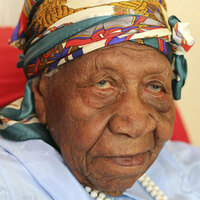 İlk otomobil ve uçakları gördü! Bakın kaç yaşında...