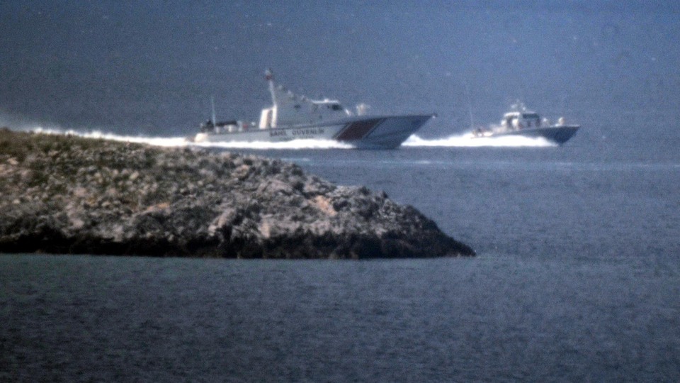 Kardak Kayalıkları'nda gerginlik!