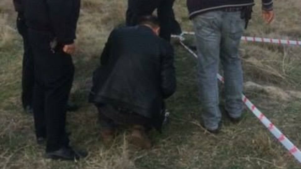 Siyanürlü su ile intihar etti!