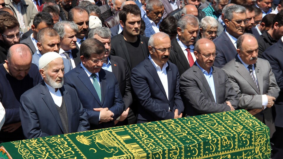 AK Partili eski vekil son yolculuğuna uğurlandı