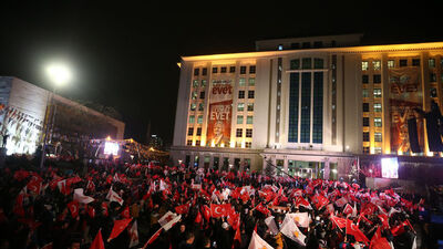 AK Parti'den 3 ilçeye alkışlı tebrik