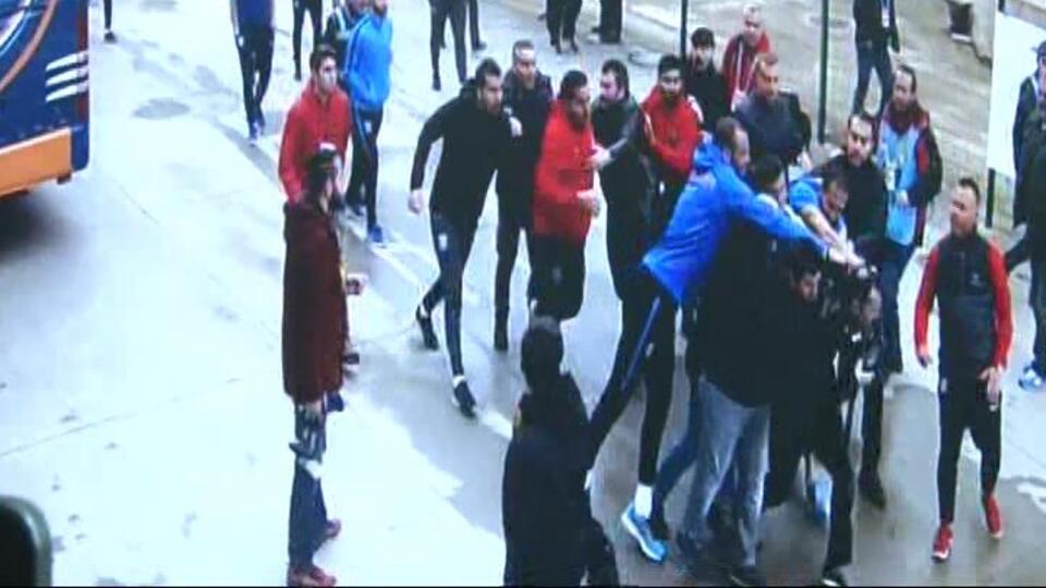 Başakşehirli futbolcular için flaş karar!