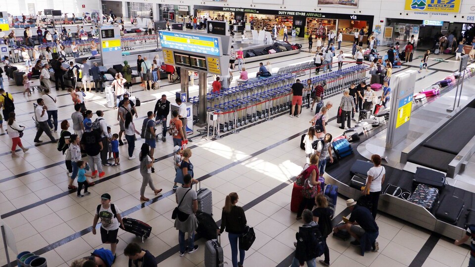 Bakan Çavuşoğlu: 60 günden 90 güne çıkarıyoruz