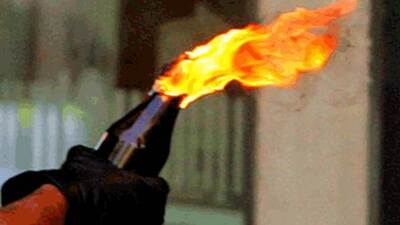 Selanik'teki Türk konsolosluğuna molotoflu saldırı!