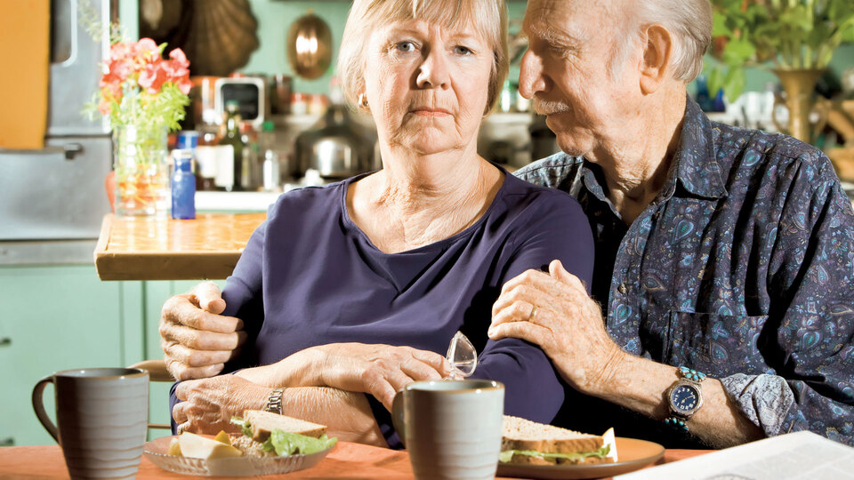 Alzheimer hastasına bakmak üniversite bitirmekten zor