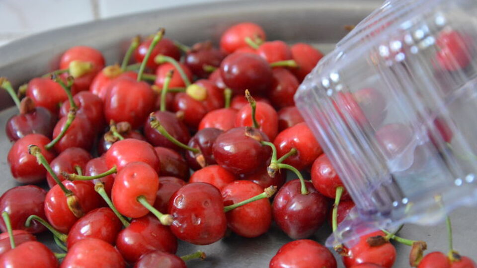 Gramla satılıyor...