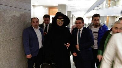 Bülent Ersoy hakim karşısında: "Kucağımda çekilmiş resmi var"