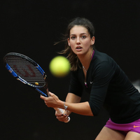 İpek Soylu'dan erken veda