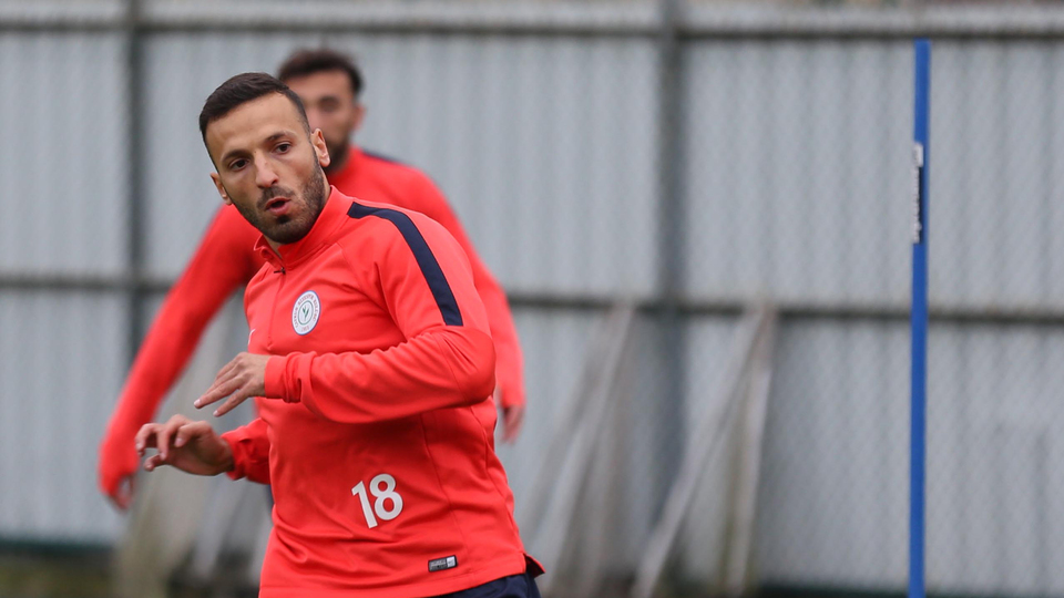 "Gideceğiz, yeneceğiz, döneceğiz"