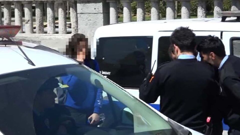 Taksim'de lise öğrencisine taciz rezaleti!