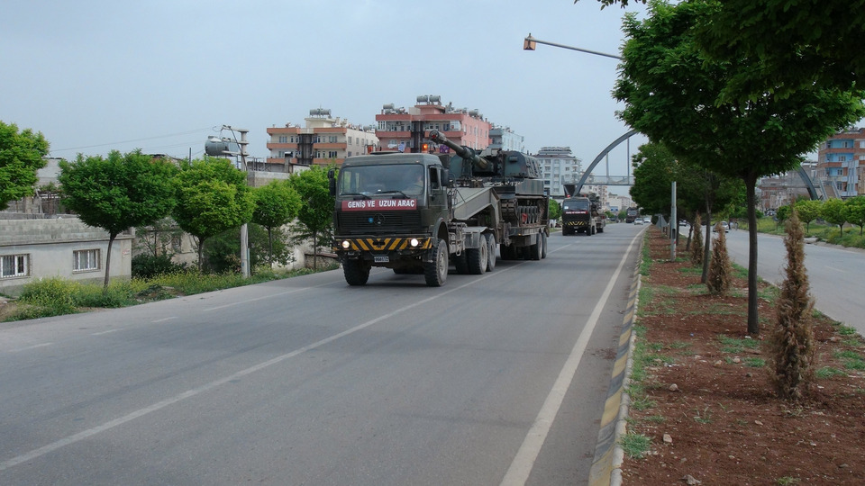 Sınıra ağır silah sevkiyatı