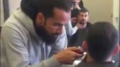 Erkan Zengin kuaför oldu