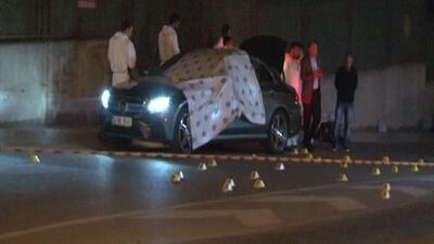 İstanbul'da dehşet! Lüks aracın önünü kesip taradılar