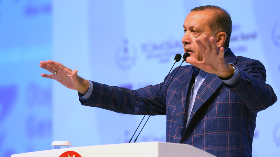 Cumhurbaşkanı Erdoğan: Yastığınızın altındaki değerleri çıkarın