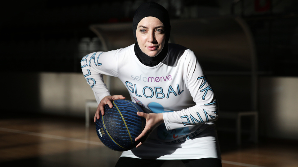 FIBA'dan başörtüsü kararı