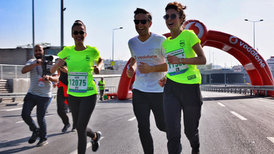 Kardeş kardeş koştular