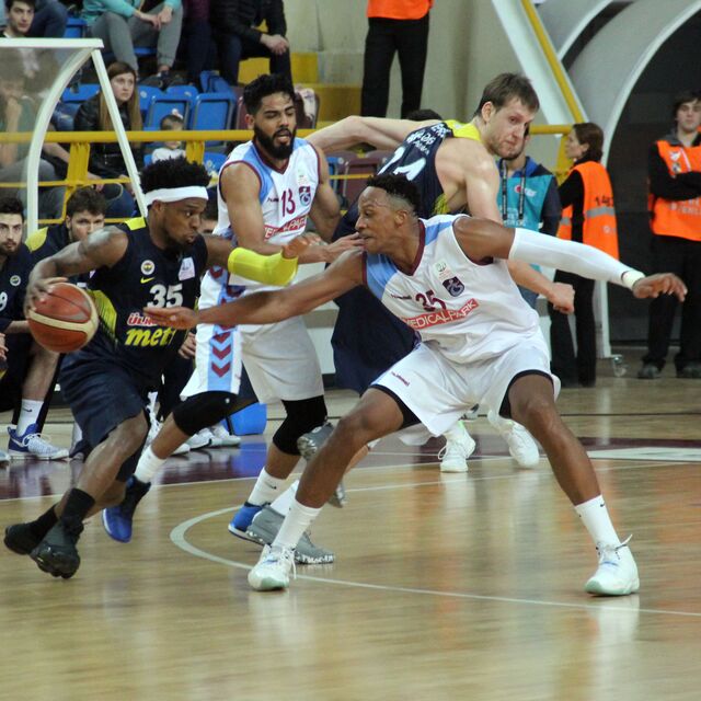 'Fırtına'yı Fener koparttı!
