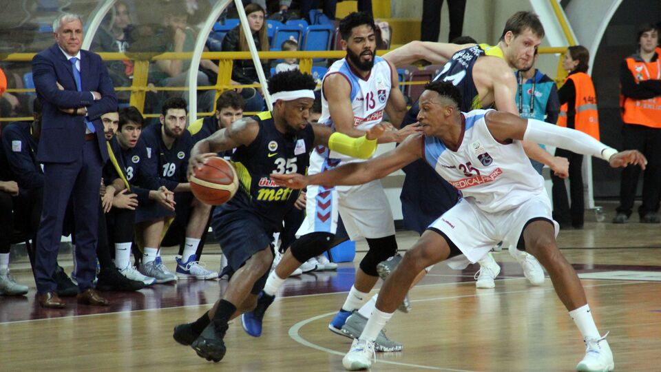 'Fırtına'yı Fener koparttı!
