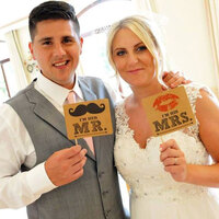 Eşini 1 yıl önce kaybetti! Fotoğraflardaki detay gerçeği ortaya çıkardı