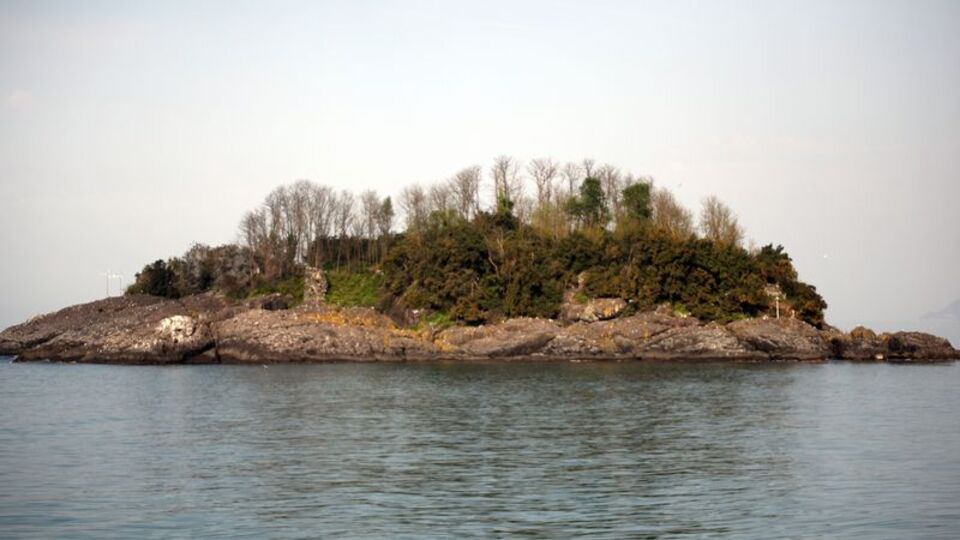 Bu adada düğün yapabilmek için servet ödeyecek