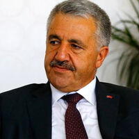 Bakan Arslan'dan Wikipedia açıklaması