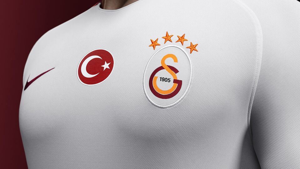 Veda etti! Dönüyor...