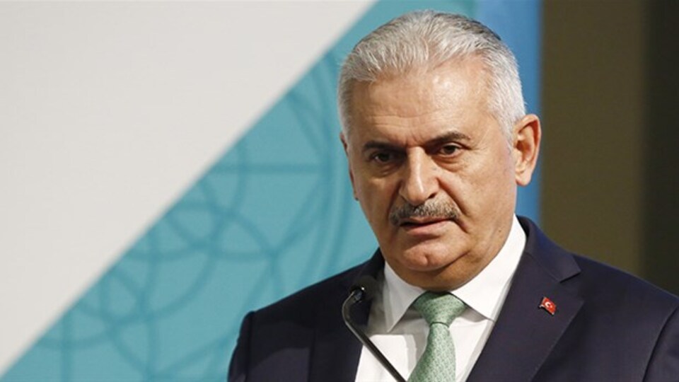 Başbakan Yıldırım ilk milli helikopterin pilot koltuğunda!