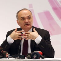 Faruk Özlü, sanayiciye müjdeyi verdi