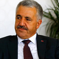 Wikipedia'ya çağrı: O bilgileri kaldırın izin verelim