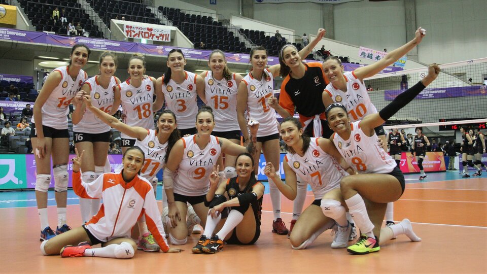 Eczacıbaşı VitrA yarı finalde!