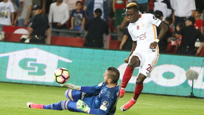 Dünya devi onu izledi!