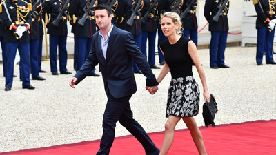 Macron'a üvey kızından anlamlı destek!