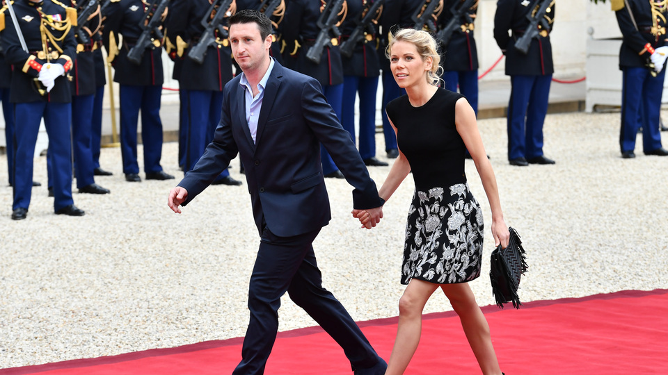 Macron'a üvey kızından anlamlı destek!