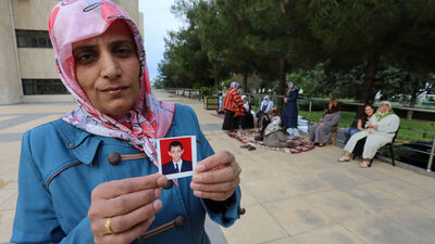 3 yıl önce PKK'nın kaçırdığı oğlunu kurtaramadı!