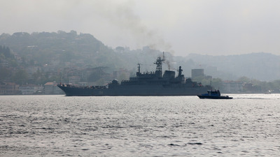 İstanbul Boğazı'nda Rus gemilerine füzeli saldırı alarmı