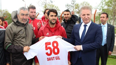 Vali Gül'den Sivas'a kutlama