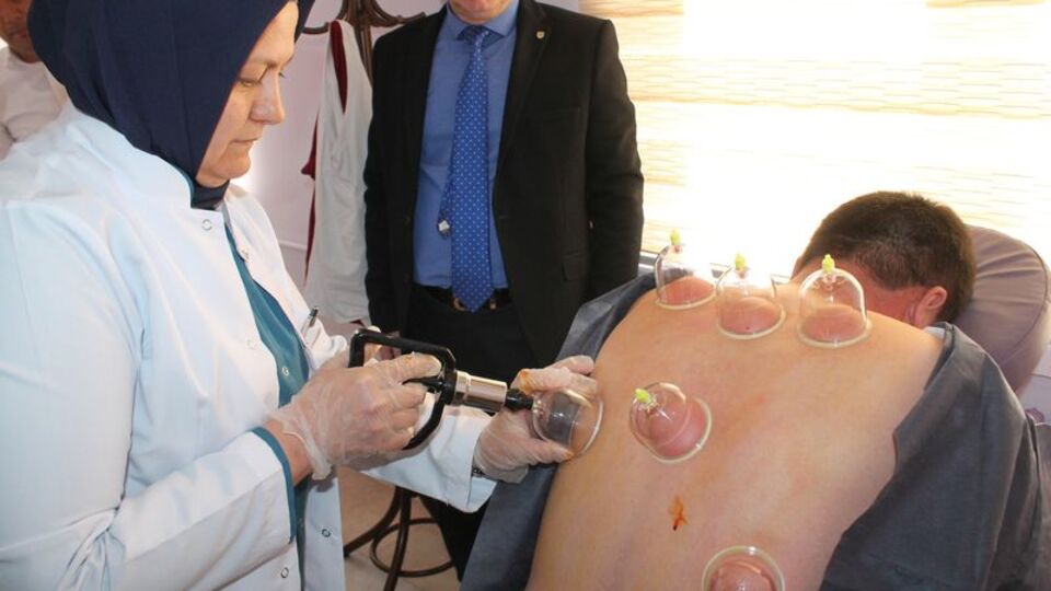 O hastanede hacamat ve sülük tedavisi başladı!