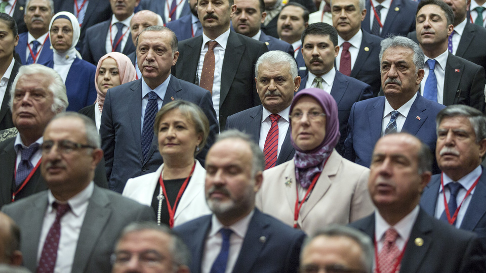 AK Parti tüzüğüne Binali Yıldırım için 'istisnai' madde